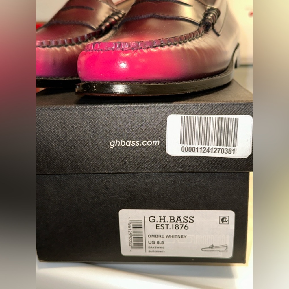 G.H. Bass & Co. Burgundy Ombre Whitney Loafers - Picture 6 of 8